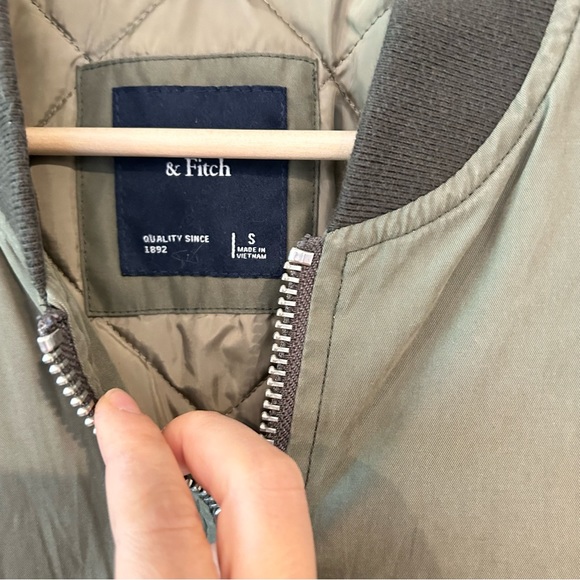 Abercrombie‎ and Fitch Bomber Jacket. Size S - Picture 3 of 10